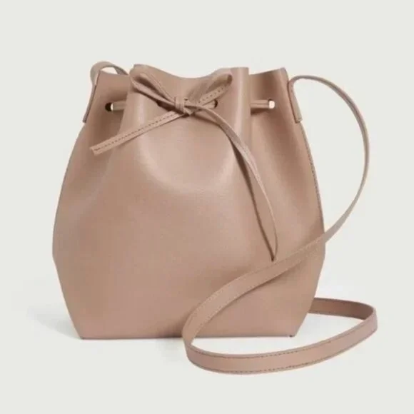 NWT Kayla + Ava | Women’s dusty rose crossbody bow tie bucket bag, vegan leather - Picture 2 of 11